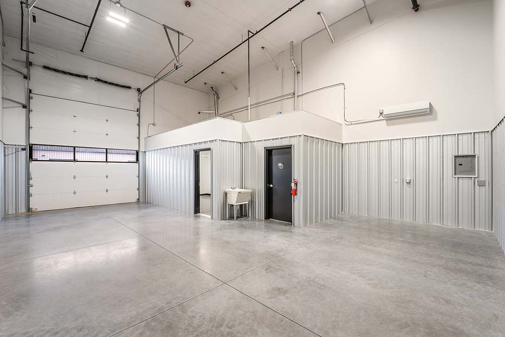 office and warehouse flex space option