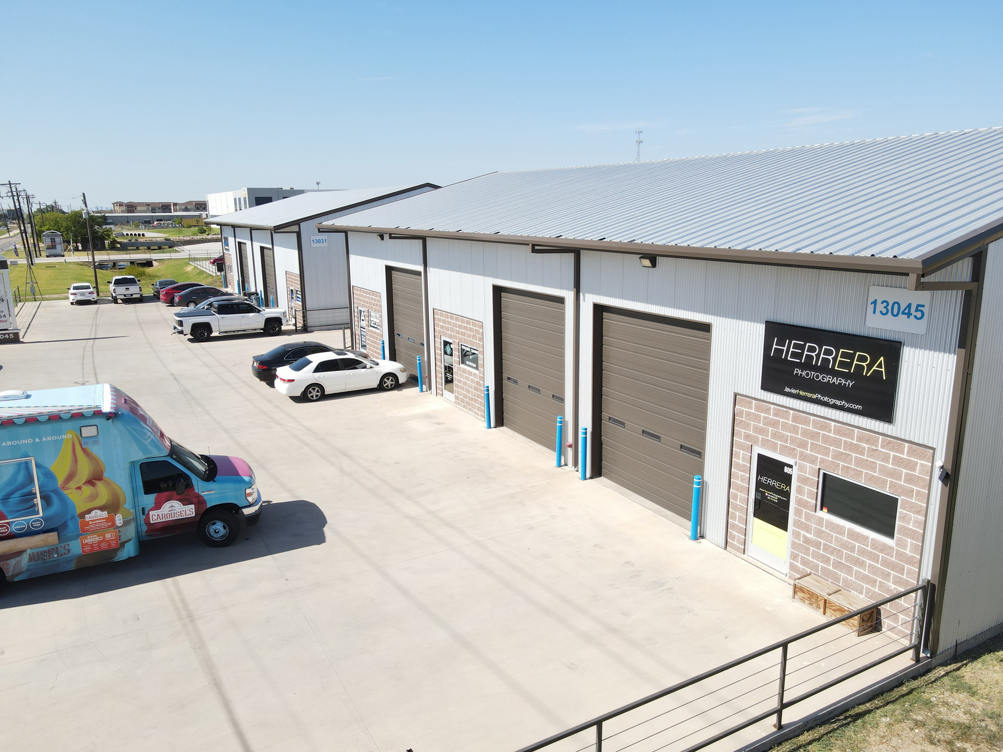 Modern flex space warehouse with multiple bays, parking, and loading docks designed for multi-tenant industrial use in 2025