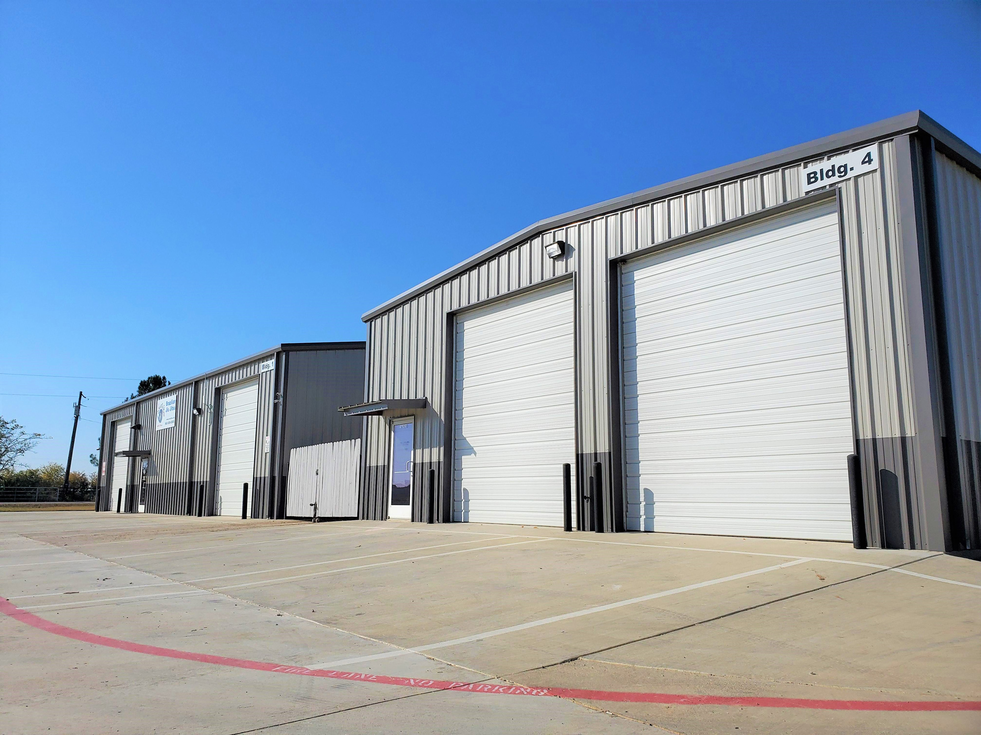 Flex space building with very tall doors